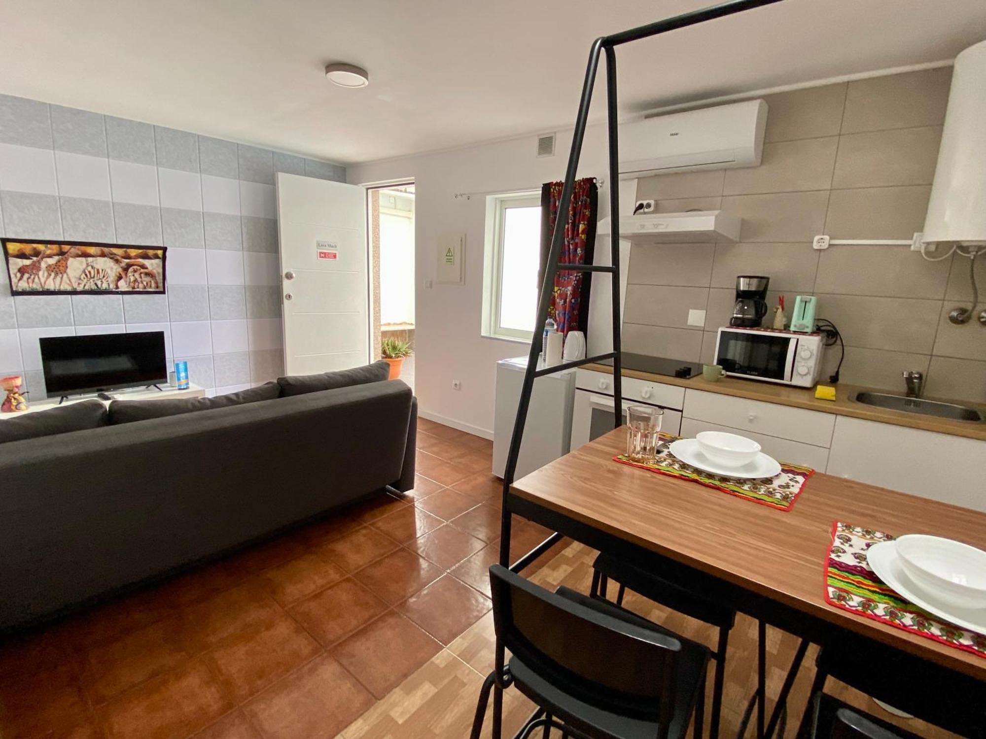 Live, Laugh, Love Beach Guest Home With Ac Madalena  Chambre photo